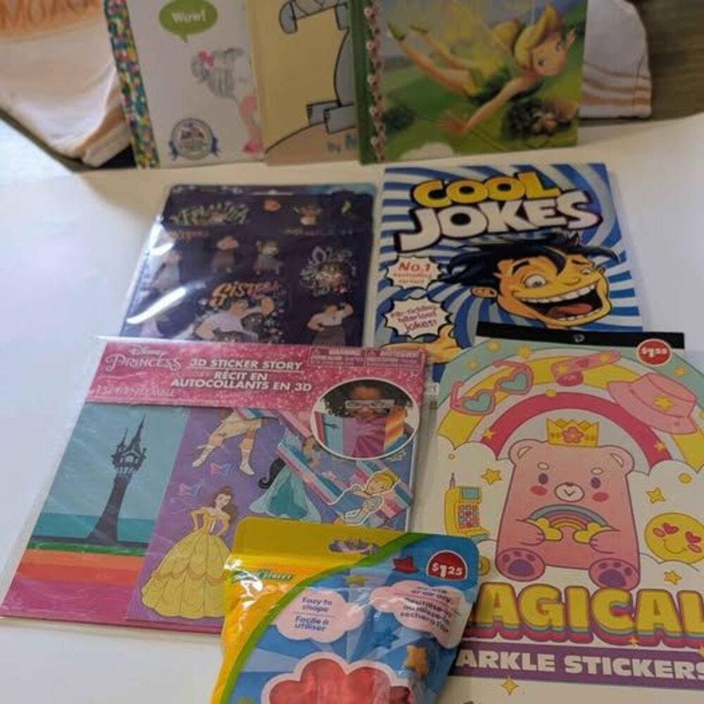 Kids 8pc Book and Activity Bundle Mo Willems Disney Princess Encanto Elmo - Picture 1 of 10